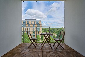 Lwowska by the Lake by Renters Prestige