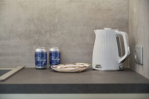 Lwowska by the Lake by Renters Prestige