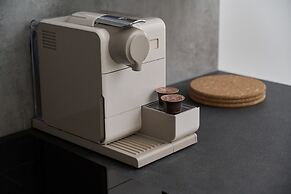 Lwowska by the Lake by Renters Prestige