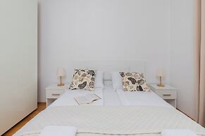 Comfy Apartment Czarnieckiego by Renters