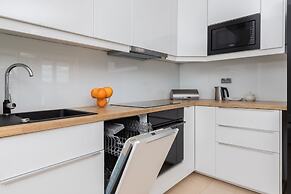 Comfy Apartment Czarnieckiego by Renters