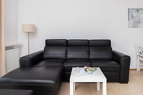 Comfy Apartment Czarnieckiego by Renters