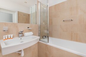 Comfy Apartment Czarnieckiego by Renters