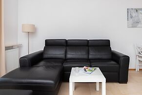 Comfy Apartment Czarnieckiego by Renters
