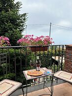 Etna Sunshine Rent Rooms