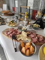 Etna Sunshine Rent Rooms