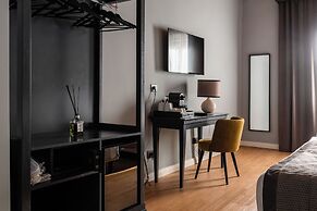 Flom Boutique Hotel