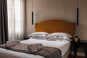 Flom Boutique Hotel