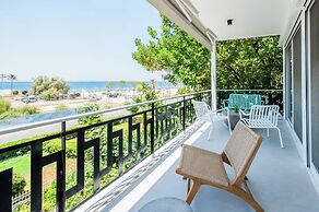 Glyfada Unique Residence