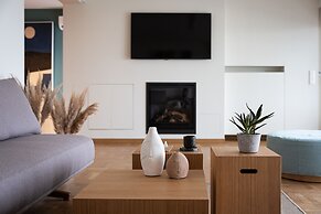 Glyfada Unique Residence