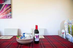 Immaculate 2 - Bedroom House in Milton Keynes