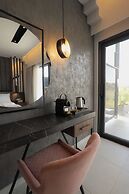 Mirabilis Boutique Hotel