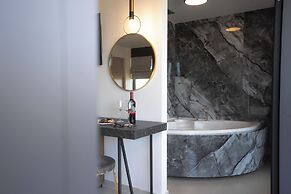 Mirabilis Boutique Hotel