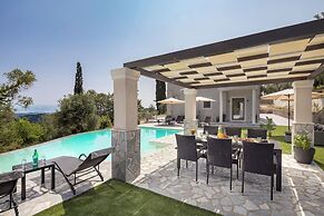 Villa Tolena by Marilena Pagkrati