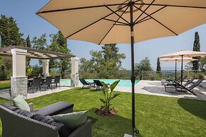 Villa Tolena by Marilena Pagkrati