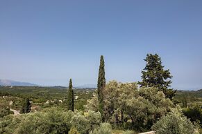 Villa Tolena by Marilena Pagkrati