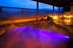 Kanazawa YuOnsen Hyakurakusou