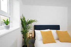 Boutique Flat Near O2 & Excel