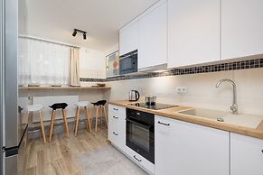 Apartment Moniuszki Cracow by Renters