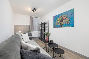 Apartment Moniuszki Cracow by Renters