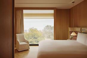 The Emory, Maybourne