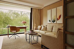 The Emory, Maybourne