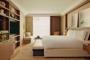 The Emory, Maybourne