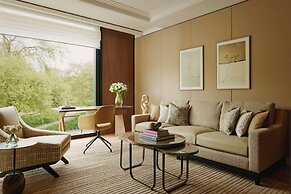 The Emory, Maybourne