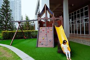 Deluxe Family Room in Tagaytay With Taal Lake View