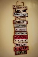 Deluxe Family Room in Tagaytay With Taal Lake View