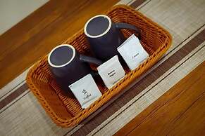 Deluxe Family Room in Tagaytay With Taal Lake View