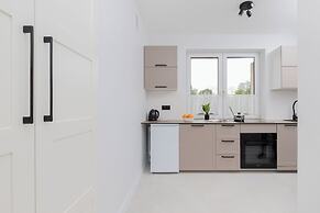 Nature & Bright Apartment by Renters