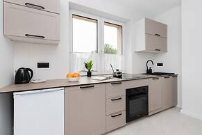 Nature & Bright Apartment by Renters