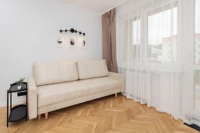 Nature & Bright Apartment by Renters