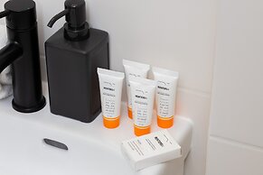 Nature & Bright Apartment by Renters