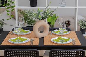 Nature & Bright Apartment by Renters