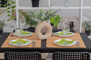 Nature & Bright Apartment by Renters