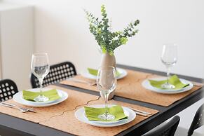 Nature & Bright Apartment by Renters