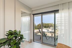 Solaris 25 m to the Beach by Renters