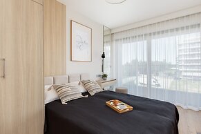 Solaris 25 m to the Beach by Renters