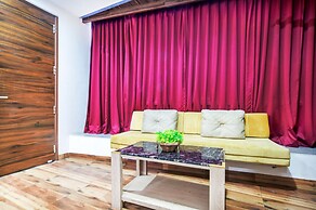 HOTEL THE GRAND TARA