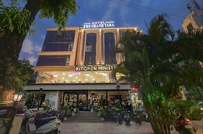 HOTEL THE GRAND TARA
