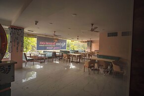 HOTEL THE GRAND TARA