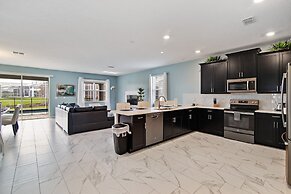 8830ilc - The Retreat At Championsgate 8 Bedroom Home by RedAwning