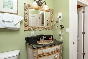 Phoenix V 003 3 Bedroom Condo