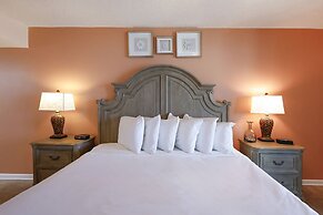 Phoenix Vii 71016 2 Bedroom Condo