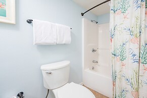 Phoenix Vii 71016 2 Bedroom Condo