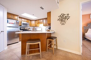 Phoenix Vii 71016 2 Bedroom Condo