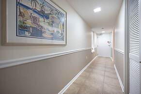 Phoenix Vii 71016 2 Bedroom Condo