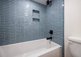 Phoenix Vi 6601 3 Bedroom Condo